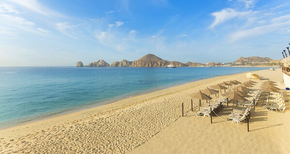 Beach - 1-bedroom suite on the beach at Villa Del Arco with full kitchen-Cabo San Lucas (Cabo San Lucas)
