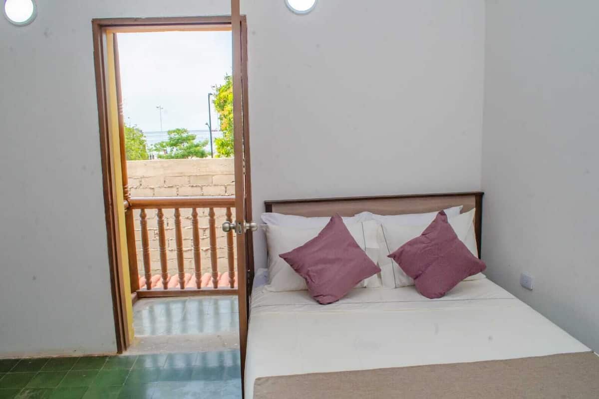 Double Room | In-room safe, desk, laptop workspace, soundproofing