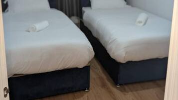 House | 3 bedrooms, free WiFi, bed sheets