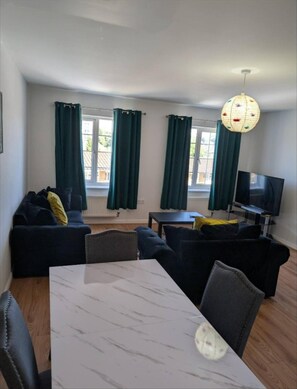 House | Living area - Enbrook Valley House - 3 Bedrooms, Folkestone (Folkestone)