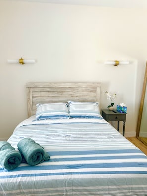 3 bedrooms, iron/ironing board, free WiFi, bed sheets