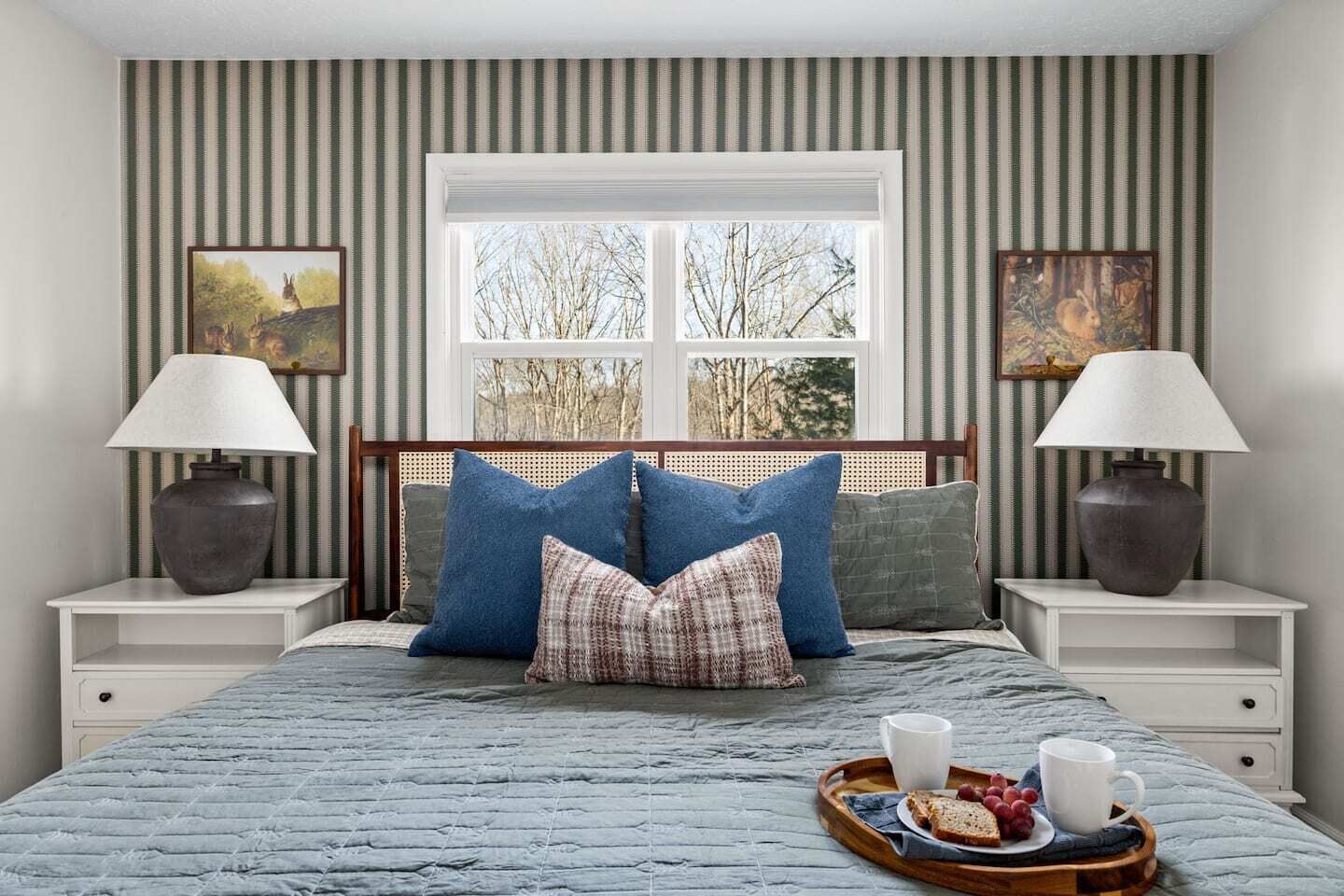 5 Schlafzimmer, Schreibtisch, Bügeleisen/Bügelbrett, Reisekinderbett