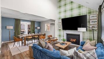 Smart-tv en een open haard