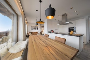Chalet | Dining