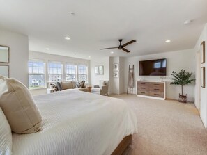 4 bedrooms, iron/ironing board