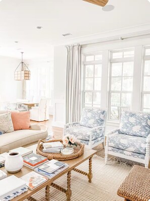 Smart TV, videojuegos, libros y oficina 