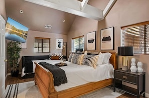 2 bedrooms, iron/ironing board, travel cot, free WiFi - Cozy Cabin, A/C, Hot Tub, Tankless Water Heater, Jacuzzi, Full Kitchen (Big Bear Lake)