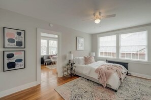 1 bedroom, iron/ironing board, travel crib, WiFi - Historic Studio:  Near Buffalo Trace, Walk to Dtwn (Frankfort)