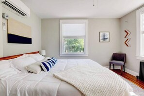 1 chambre, fer et planche à repasser, lit parapluie, Wi-Fi