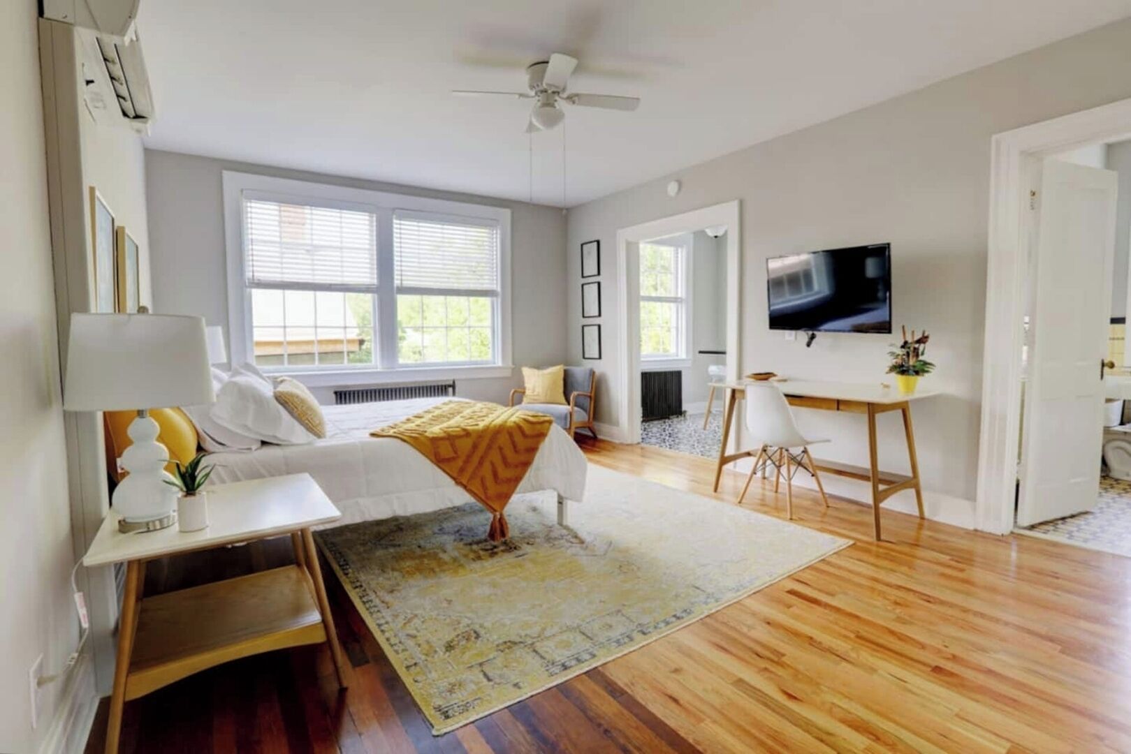 1 chambre, fer et planche à repasser, lit parapluie, Wi-Fi