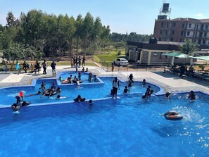 Udendørs pool