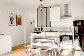 Apartment, 1 Double Bed with Sofa bed, Non Smoking, Kitchenette | Living area