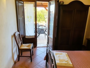 Classic Double or Twin Room, Garden View