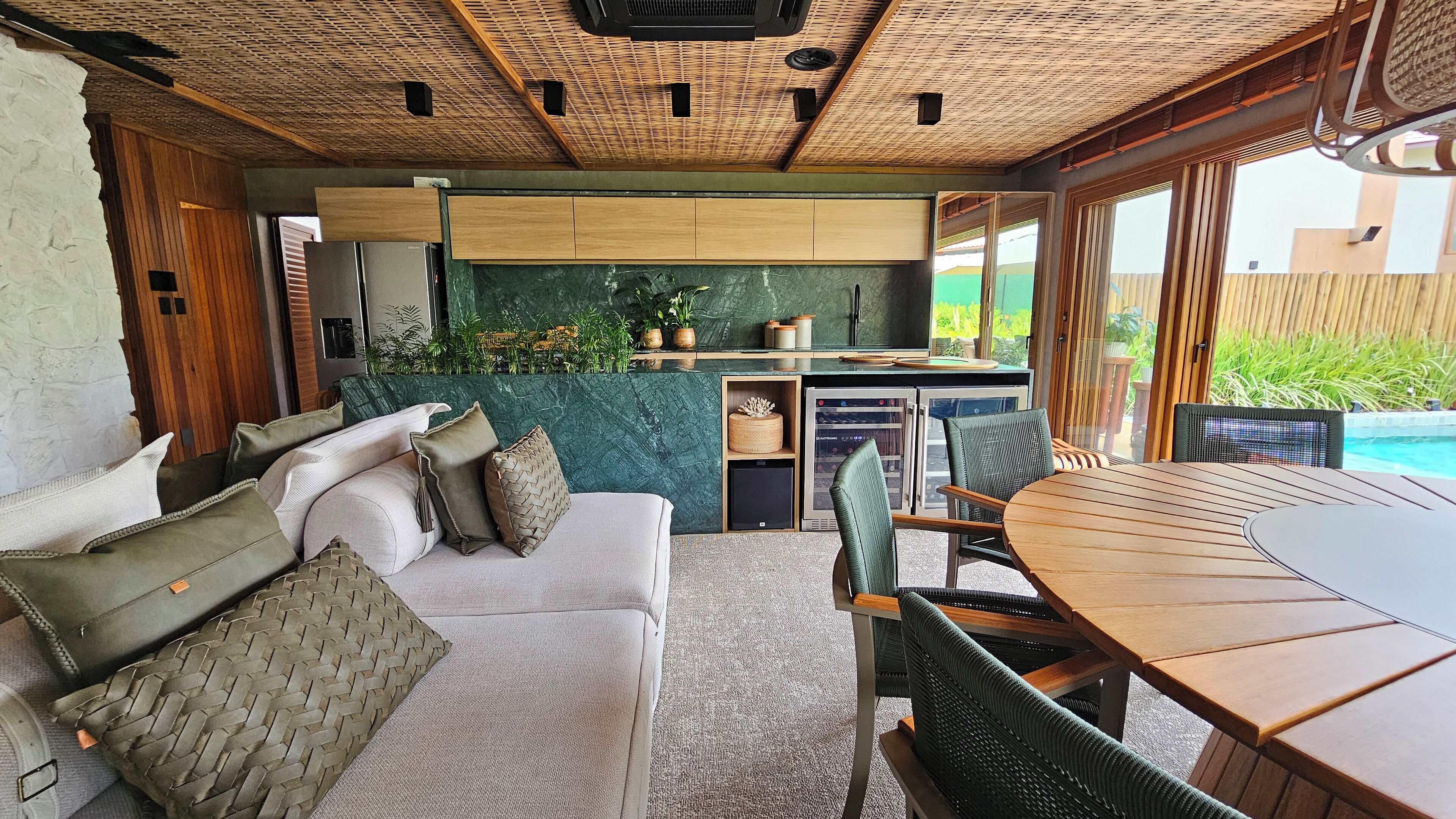 Villa | Living room | Flat-screen TV