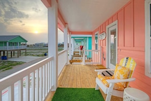 House (Multiple Bedrooms) | Interior - Sleeps 21, 2 Homes Private Pool, Patio Lounge w/ Fire Pit, Bar, TV, & Games (Port Aransas)