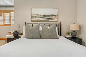 8 dormitoris, escriptori, wifi gratuïta i roba de llit 