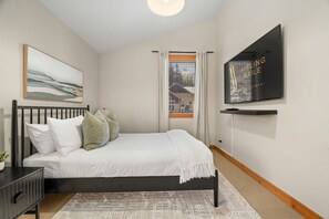 8 chambres, bureau, Wi-Fi gratuit, draps fournis