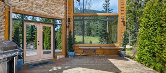 Creekside Lodge | Hot Tub | Ski-Out | Pool Table