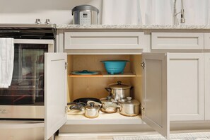 Private kitchen - Charming 2-bedroom house with King Bed, WiFi, AC, close to Clemson, large yard. (Easley)