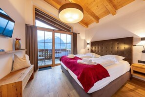 Chalet - Neukirchen Chalet With Sauna, Balcony (Neukirchen am Grossvenediger)