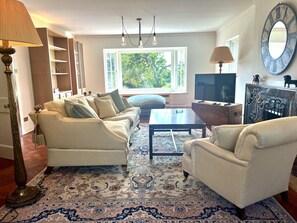 Cottage | Living area - Higher Park Farm (Macclesfield)