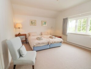 Cottage | 4 bedrooms, individually decorated, individually furnished, free WiFi - Higher Park Farm (Macclesfield)