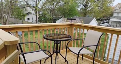 Cozy upstairs studio apartment in Historic Hilton Village in Newport News, VA