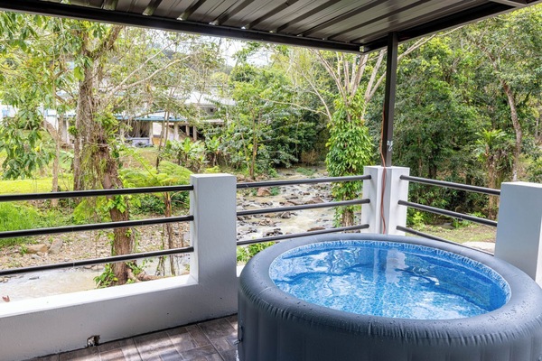 Bañera de hidromasaje exterior