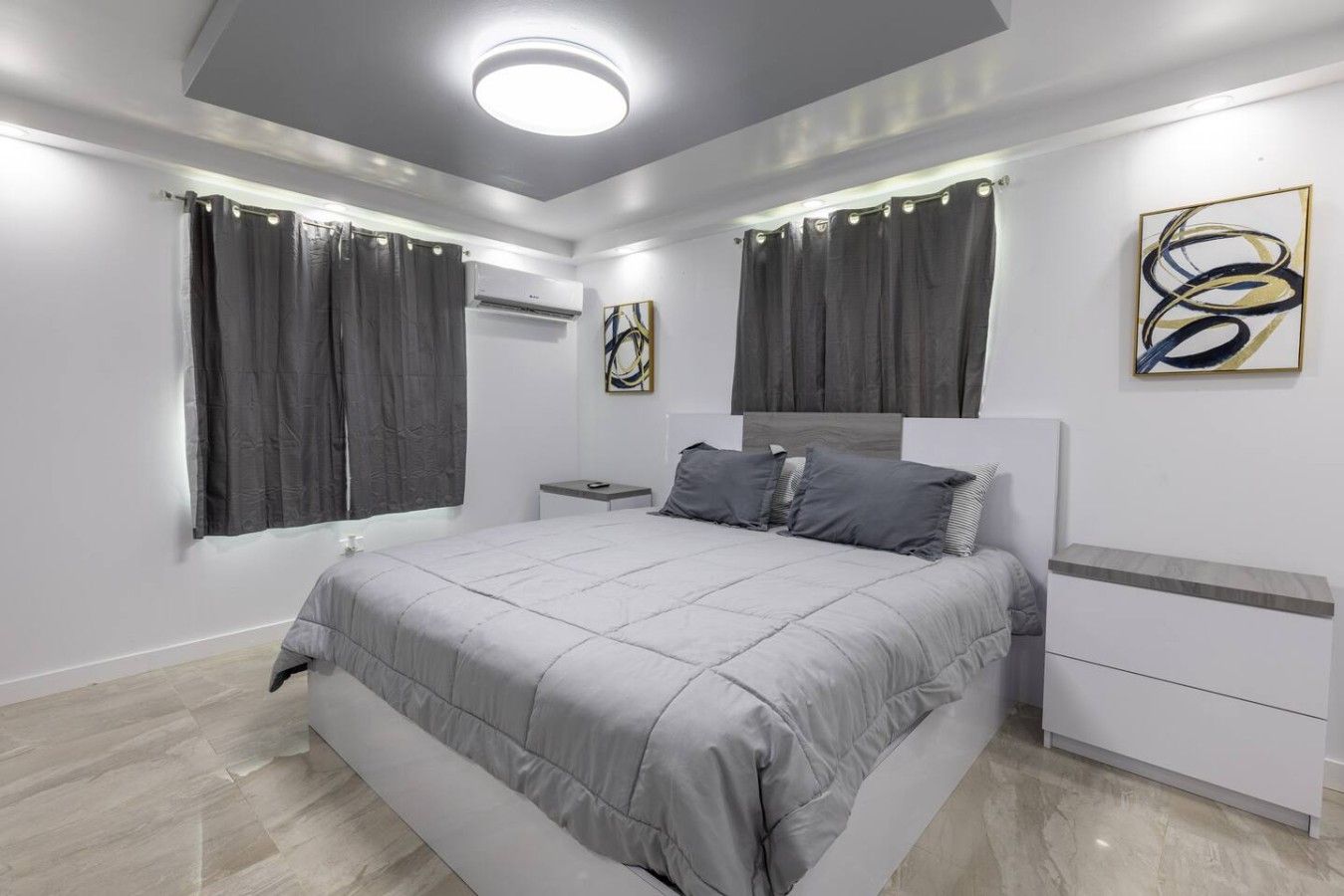 3 bedrooms, iron/ironing board, WiFi, bed sheets