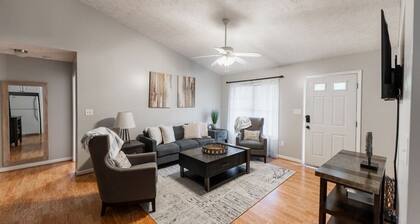 Spacious 3bd/2ba near Casino