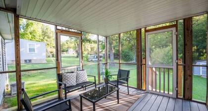 Spacious 3bd/2ba near Casino