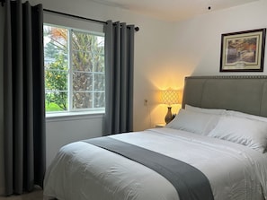 1 bedroom, free WiFi - Suite A with private kitchen (Sacramento)