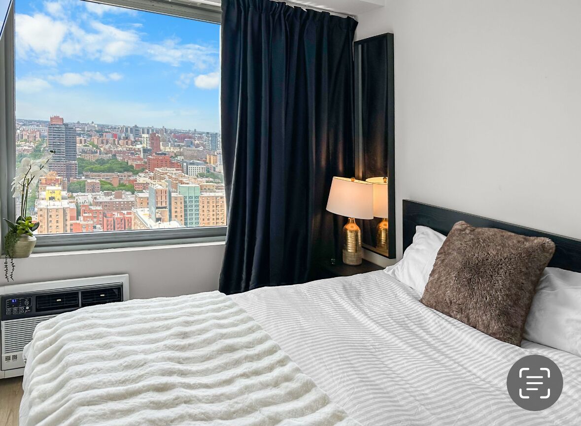 3 bedrooms, iron/ironing board, travel crib, WiFi