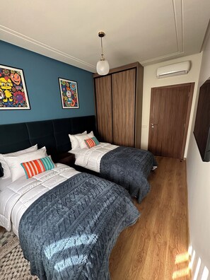 2 bedrooms, desk, iron/ironing board, free WiFi
