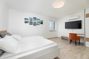 4 soverom, reiseseng for barn, wi-fi (inkludert) og sengetøy