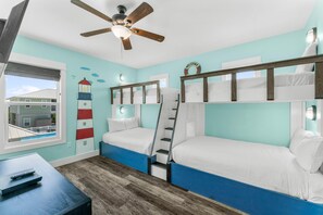 Casa, 5 camere da letto, piscina privata, vista mare parziale | 5 camere, postazione laptop, ferro/asse da stiro, Wi-Fi gratuito