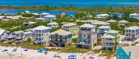 Plage à proximité, sable blanc