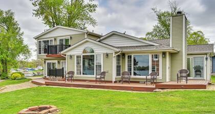 Scenic Views: Spacious Webster Lake House!