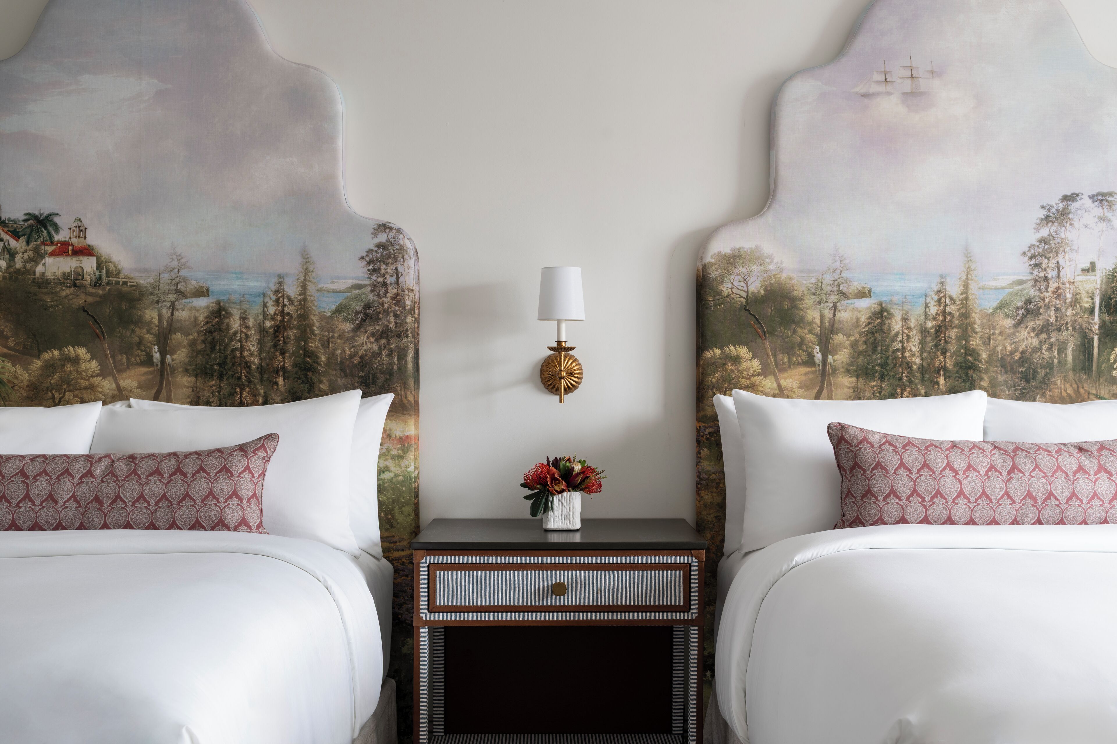 Hypo-allergenic bedding, in-room safe, blackout curtains