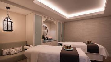 Couples treatment room(s), sauna, steam room, body treatments