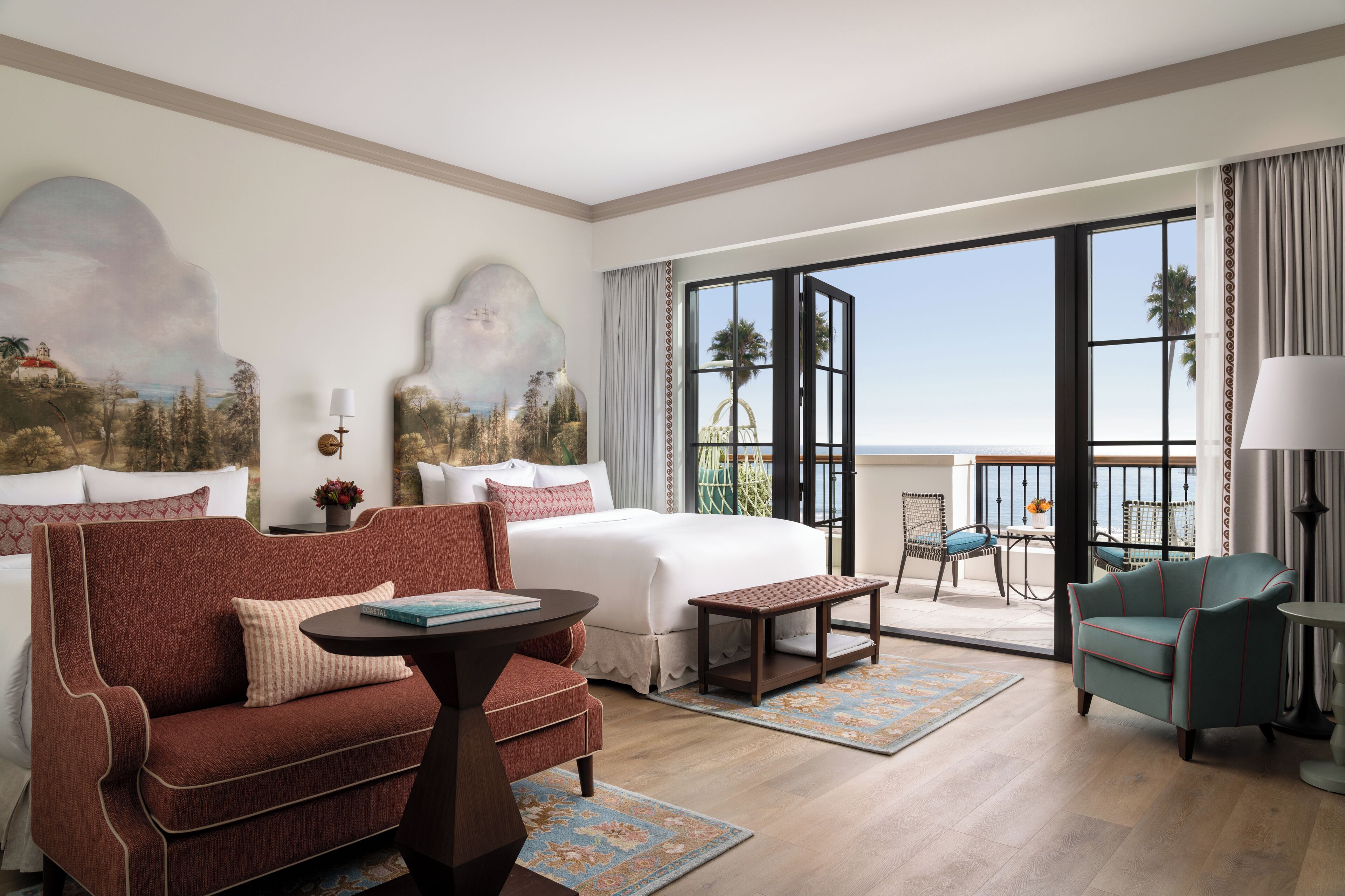 Phòng Premium, 2 giường cỡ queen, ban công, quang cảnh biển | Bộ đồ giường kháng dị ứng, két bảo mật tại phòng, màn/rèm cản sáng 