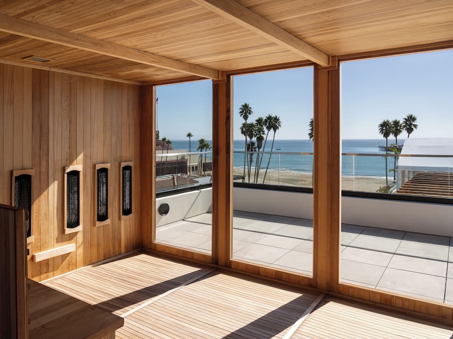 Couples treatment rooms, sauna, steam room, body treatments