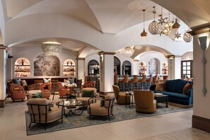 Lobby - La Bahia Hotel and Spa (Santa Cruz)