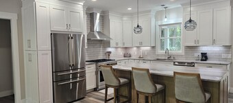 Ocean Dreamer! New custom home nestled in the peaceful Historic District!