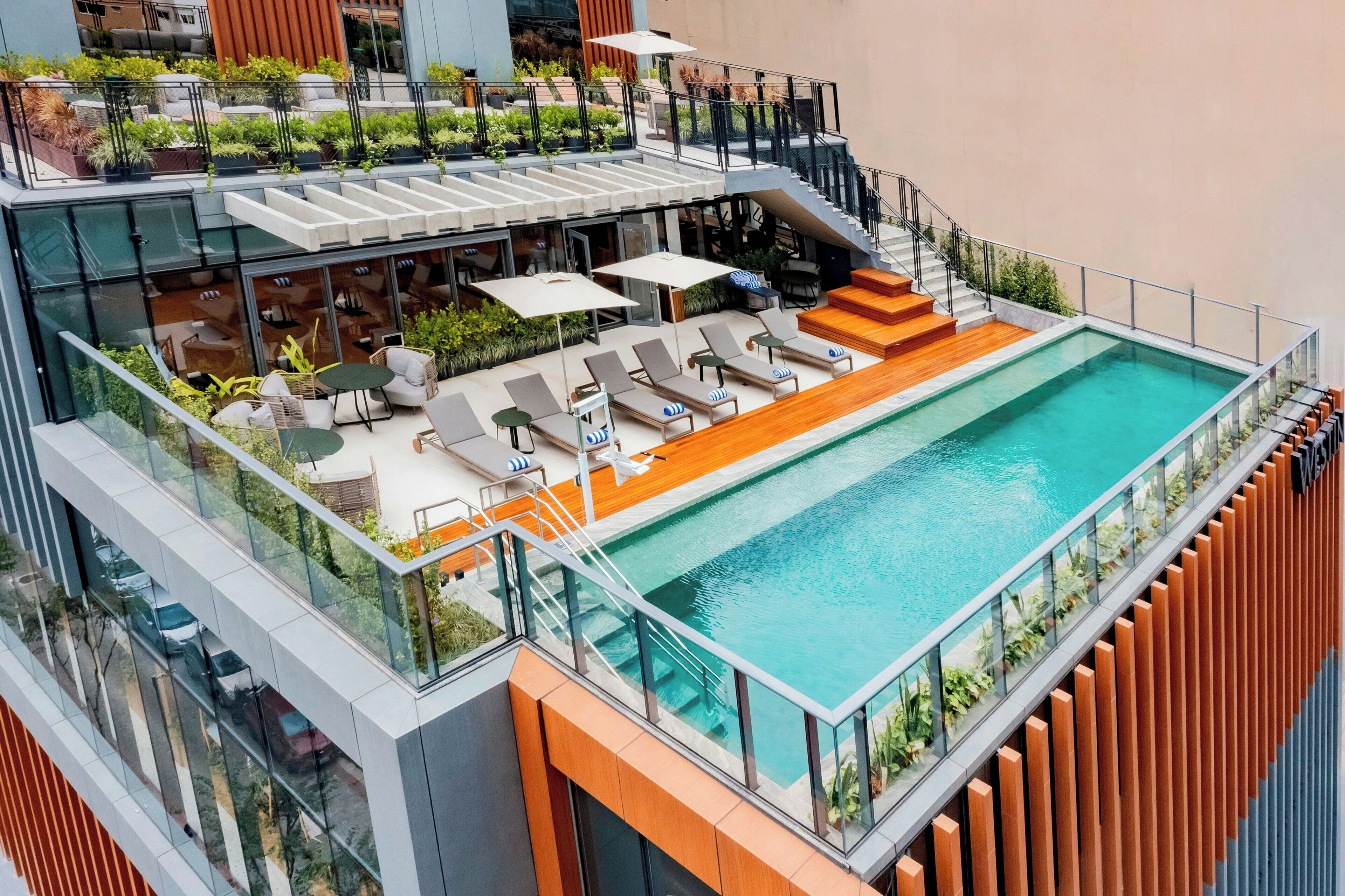 Outdoor pool, sun loungers