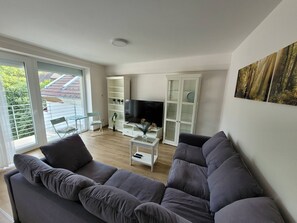 Apartment, 2 Bedrooms, Smoking, Balcony | Living room - Eden Apartment With Free Parking (Kecskemet)