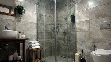 Basic Room, Garden View | Bathroom | Shower, hair dryer, towels, soap