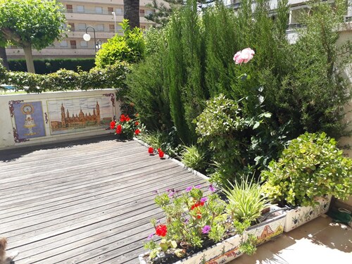 First floor with garden and swimming pool Cambrils