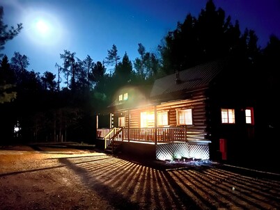 Cozy Log Cabin Fully Stocked 1.5 Garage Sleeps 7 UTV Route