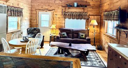 Log Home on UTV Trail sleeps 7